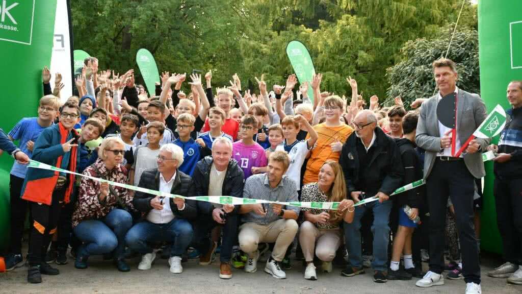 Gute Stimmung beim Start zum AOK-Laufwunder 2024.