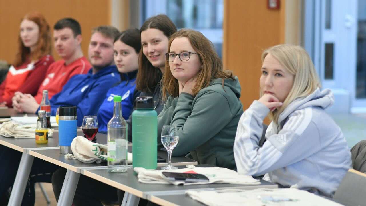Jetzt anmelden zum U30-Meeting