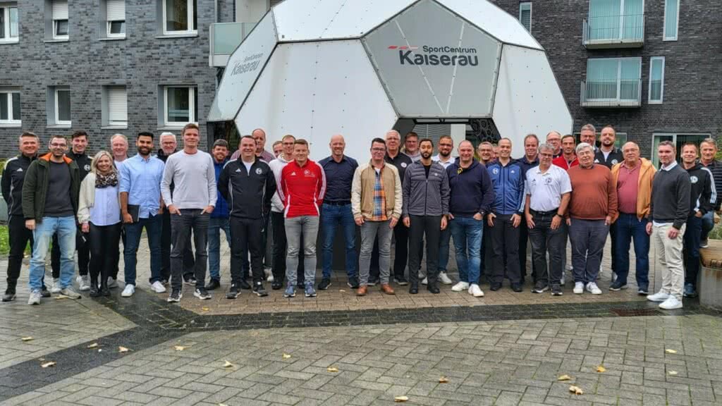 Gruppenbild Schiri-Obleute Tagung 2025