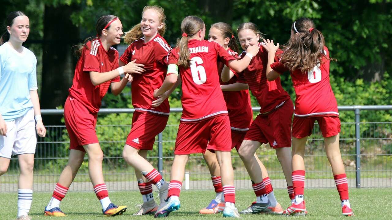 U14-Juniorinnen starten ungeschlagen in den Länderpokal