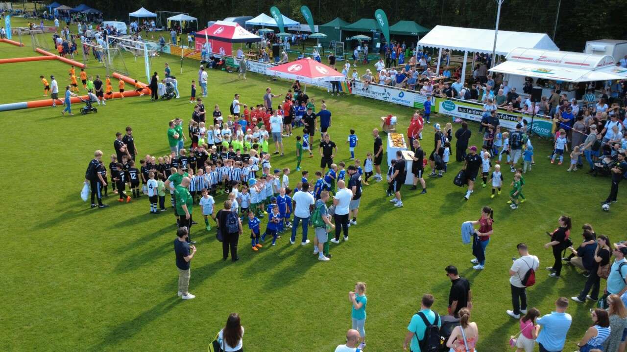 Das erwartet dich bei der Kinderfußball-Eventserie